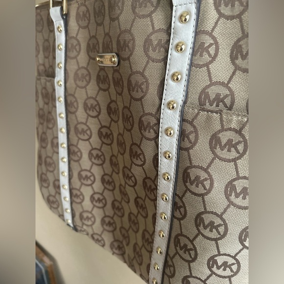 Michael Michael Kors studded tote - Picture 15 of 16